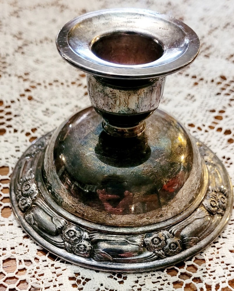 Oneida Silverplate Vintage Single Candlestick Embossed Rosettes