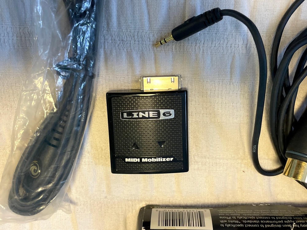 Line 6 MIDI Mobilizer 1 MIDI Interface For iPhone And iPod Touch.