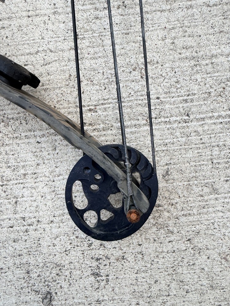 PSE Coyote Bow Right Handed