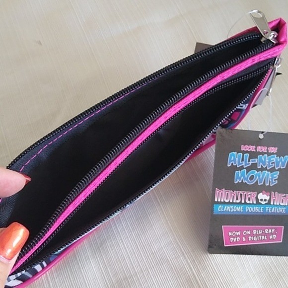 Monster High Gadget Case with 2 Zippered Compartments