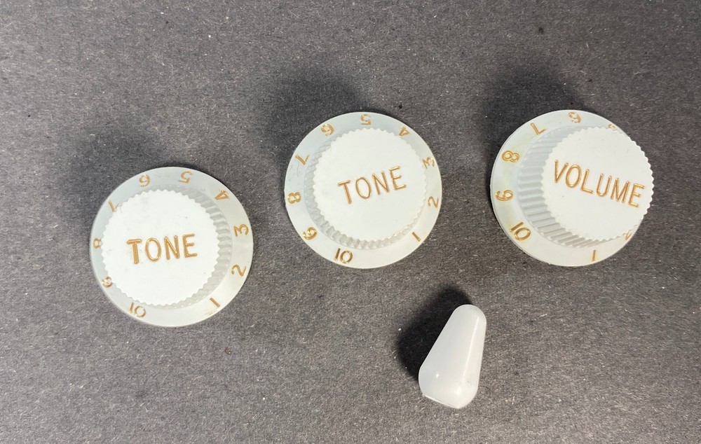 Genuine Fender Replacement Control Knobs & Switch Tip Fender Squier Strat