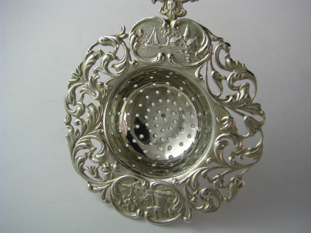DUTCH SILVER TEA STRAINER SERVING SPOON WINDMILL Holland Netherlands c1928 Excel
