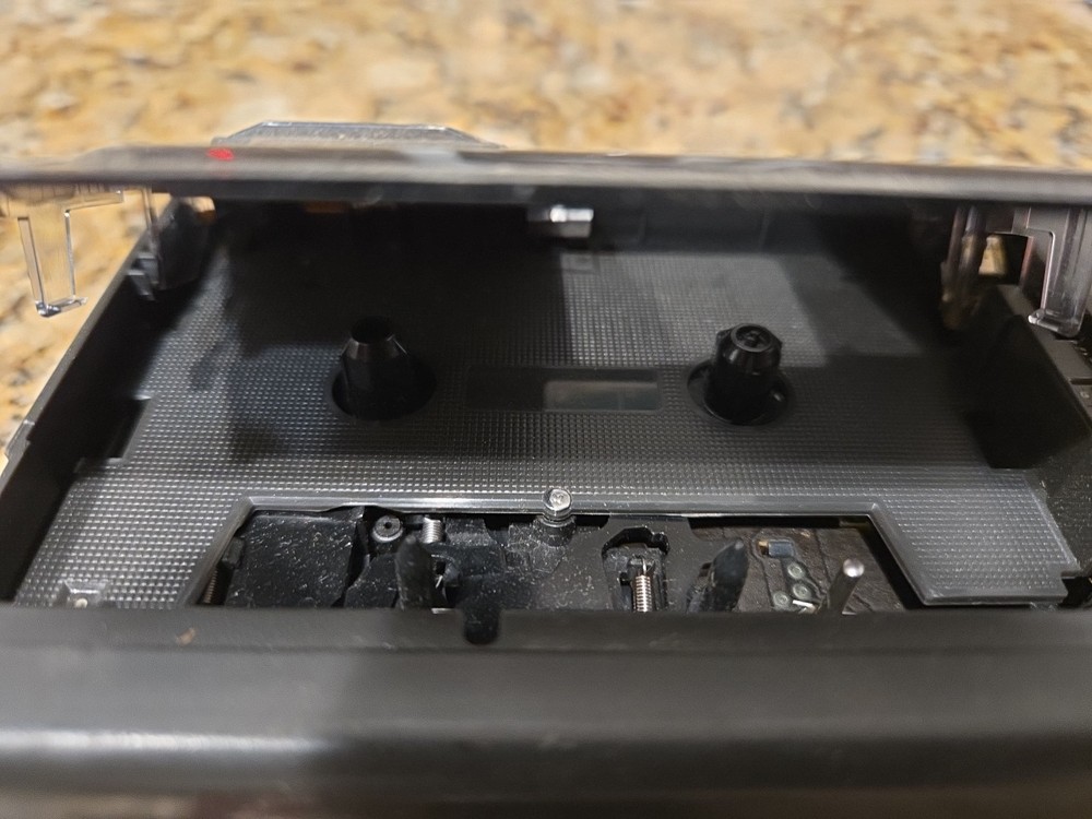 SONY TCM-15V Walkman Cassette Player Recorder