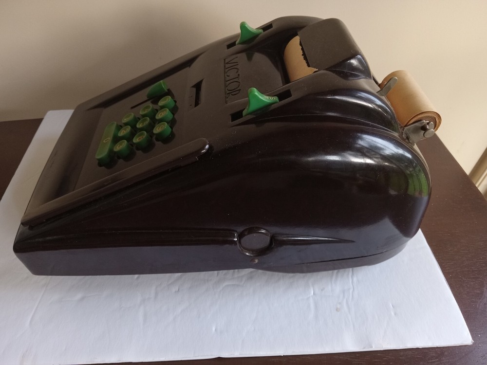 Vtg Victor Electric Adding Machine.
