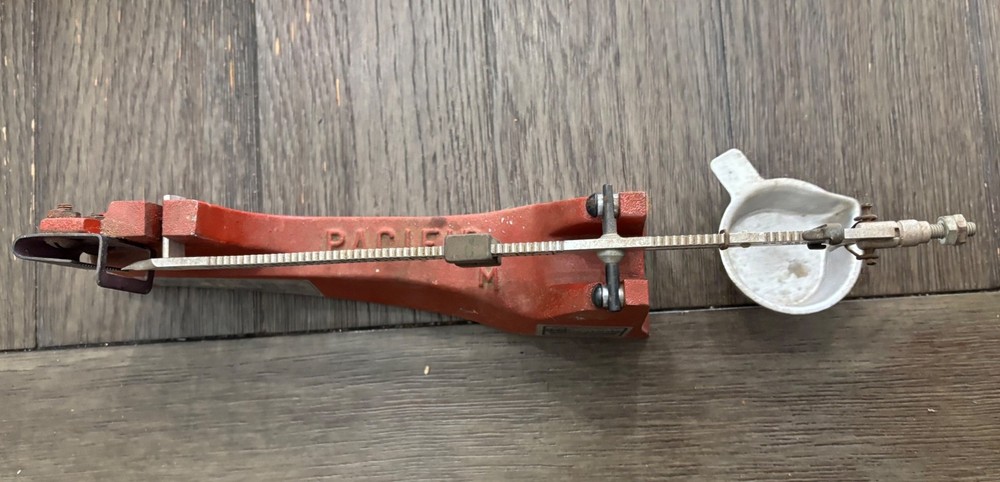 Hornady Model "M" Magnetic Reloading Scale-(050026)-altered w/diff Pan & Nuts