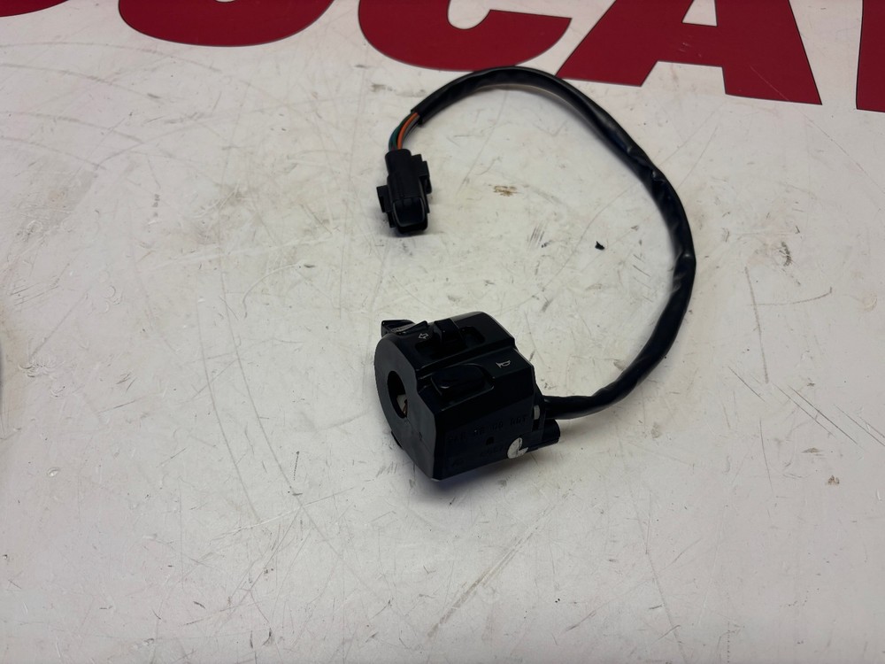 Ducati left handlebar switch 749 999 65140131A