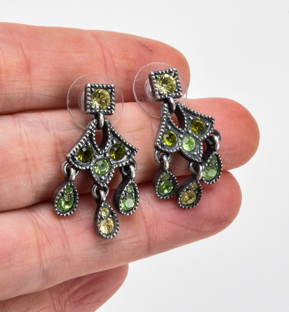 Gorgeous 20s Era Sparkling Green Dangle Earrings