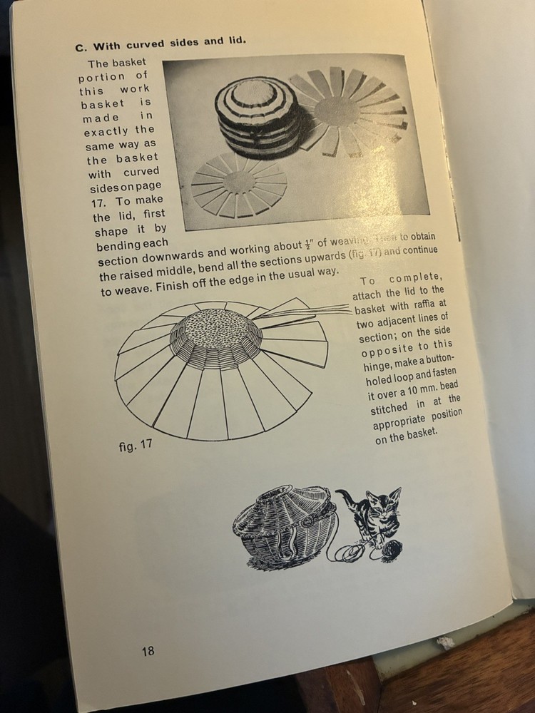 Vintage Raffia Makers Booklet Guide