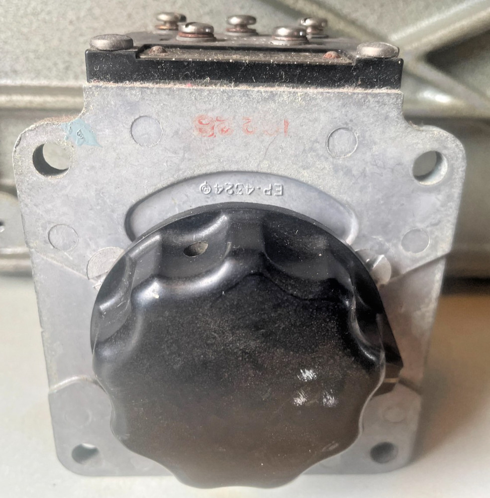 Superior Electric Powerstat Variable Autotransformer Type 21