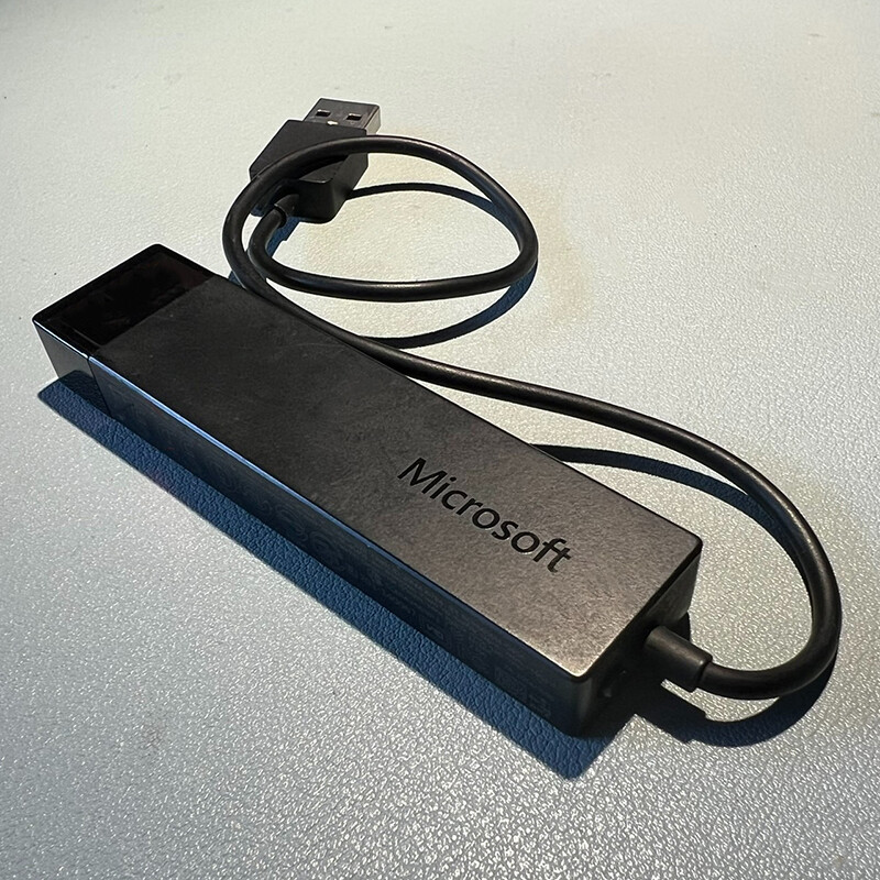 Microsoft Wireless Display Adapter 1628 Complete