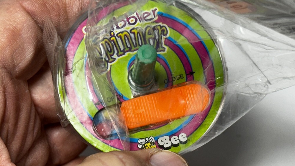 Scribbler Spinner Top by Bee Candy that Draws Mint & Full 1998