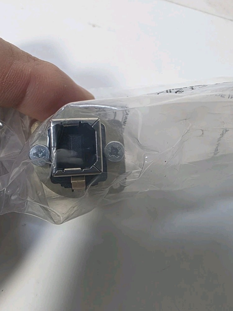 NEUTRIK NAUSB-W Panel Mt. Reversible USB Gender Changer Adapter