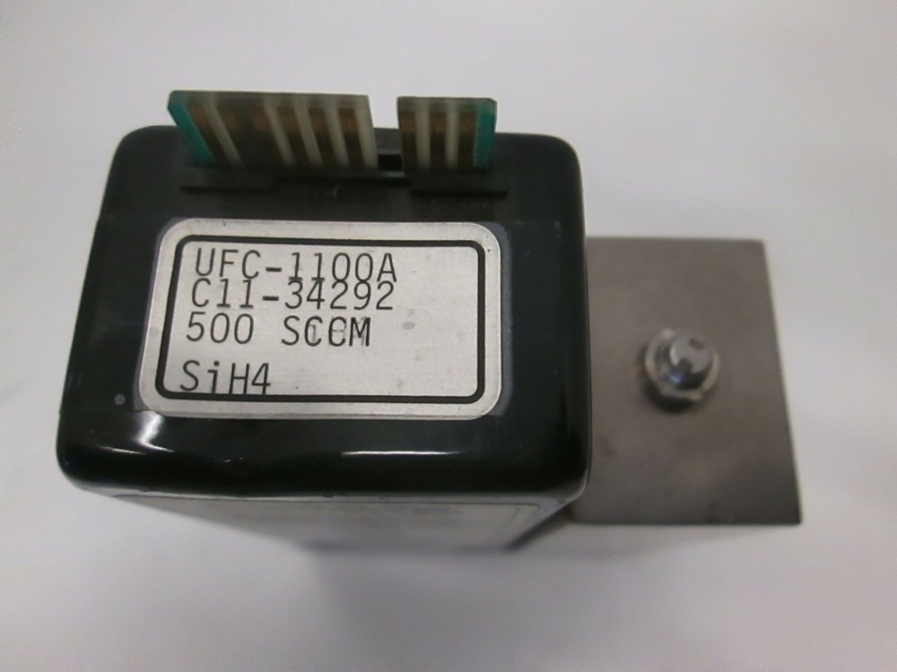Unit UFC-1100A, Mass Flow Controller, 500 SCCM, SiH4, Used