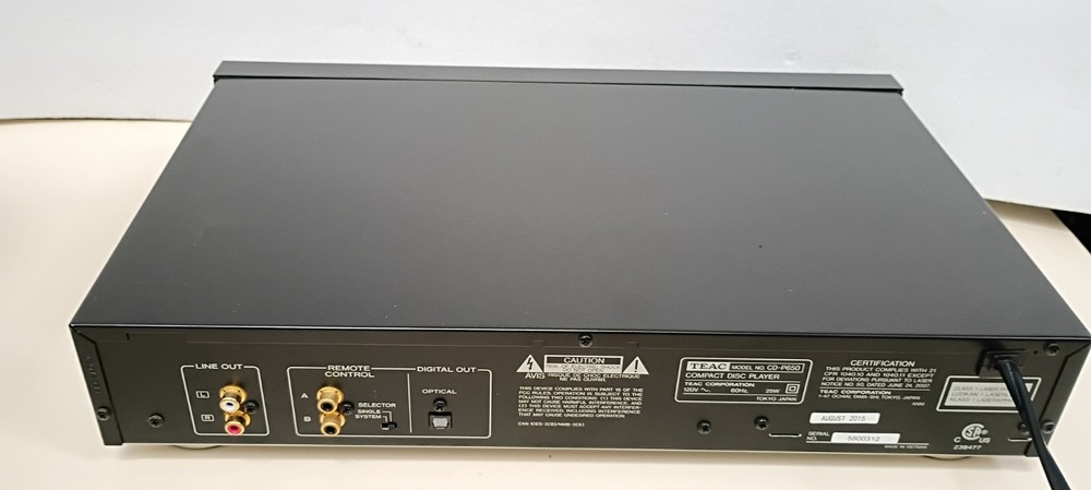 Teac CD-P650 Home Audio Compact Disc CD USB MP3 Player No Remote. ISSUES READ