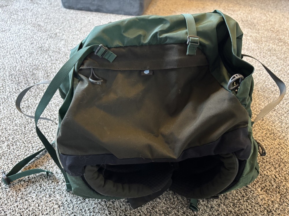 Used Osprey Aether Plus 85 Small/Medium Mountaineering Backpack Green