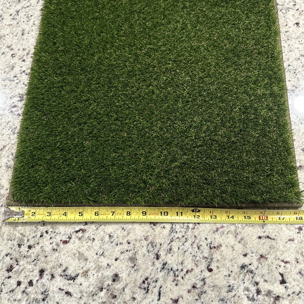 Golf Hitting Mat 18” X 18”