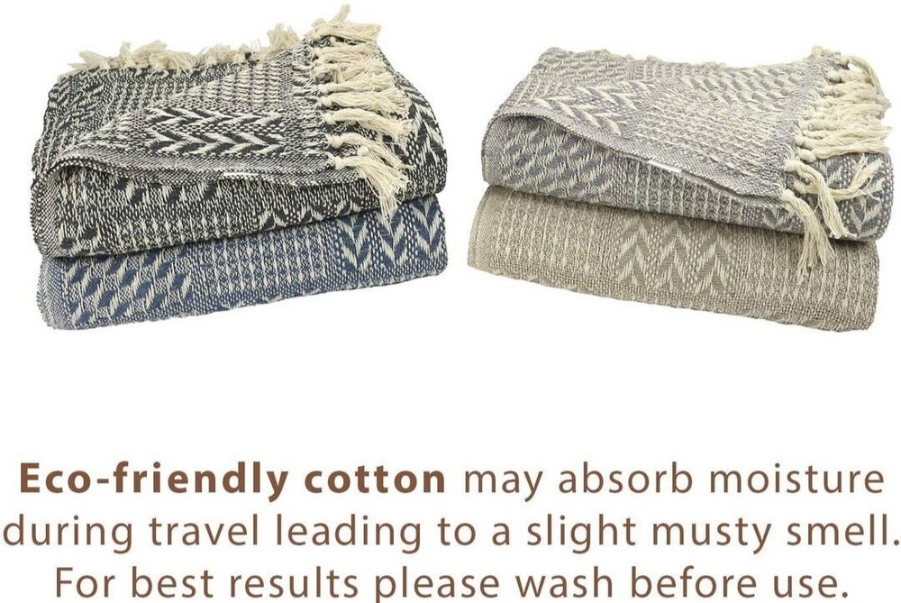Common Threads Trow Blanckets