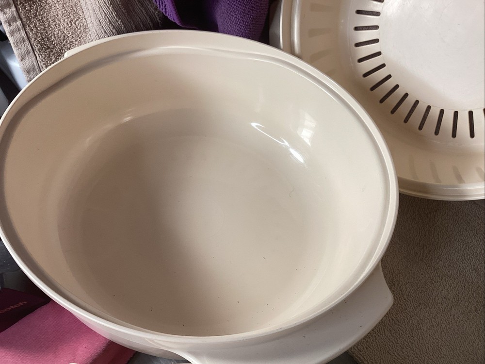 Tupperware 5 piece stack cooker