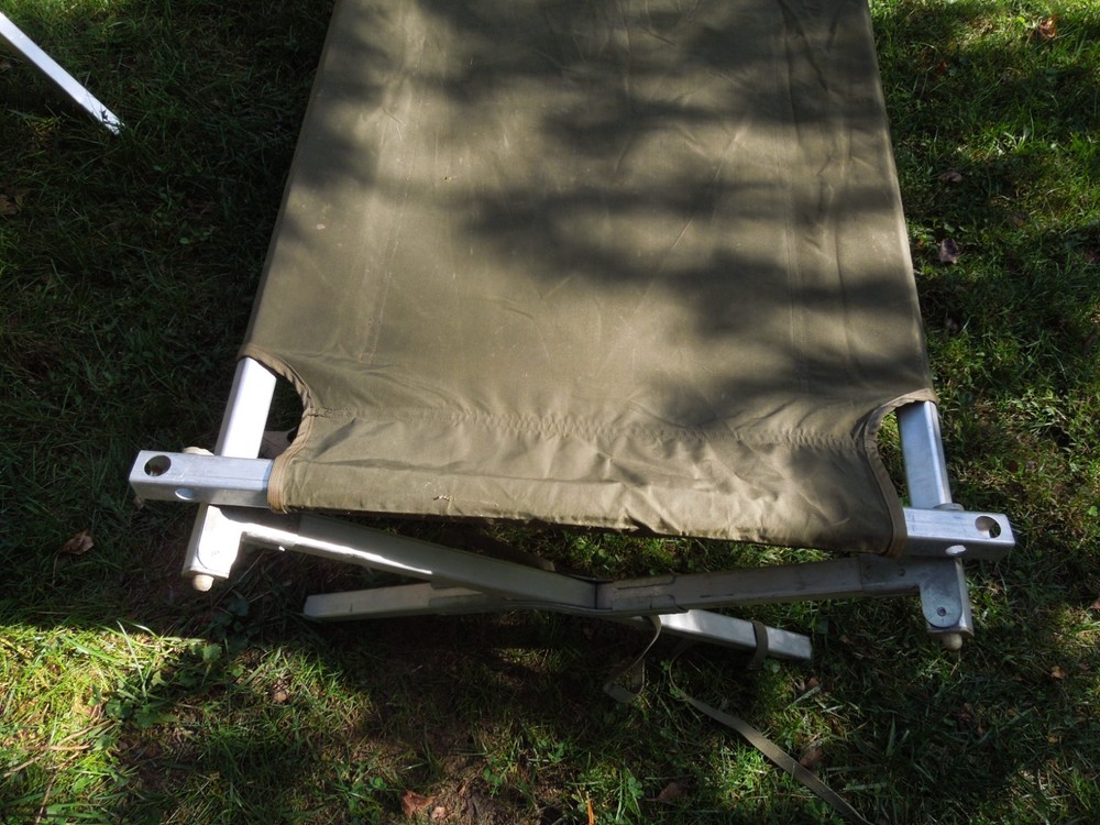 US Military Issue Compact Lightweight Foldable Aluminum Sleep Cot #3 Needs Work