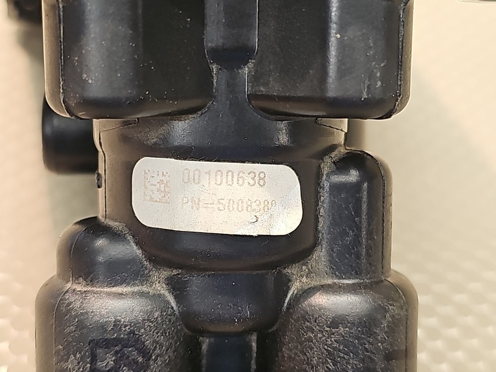 Bendix 3/8" PTC Push/Pull Dash Control Valve 800841