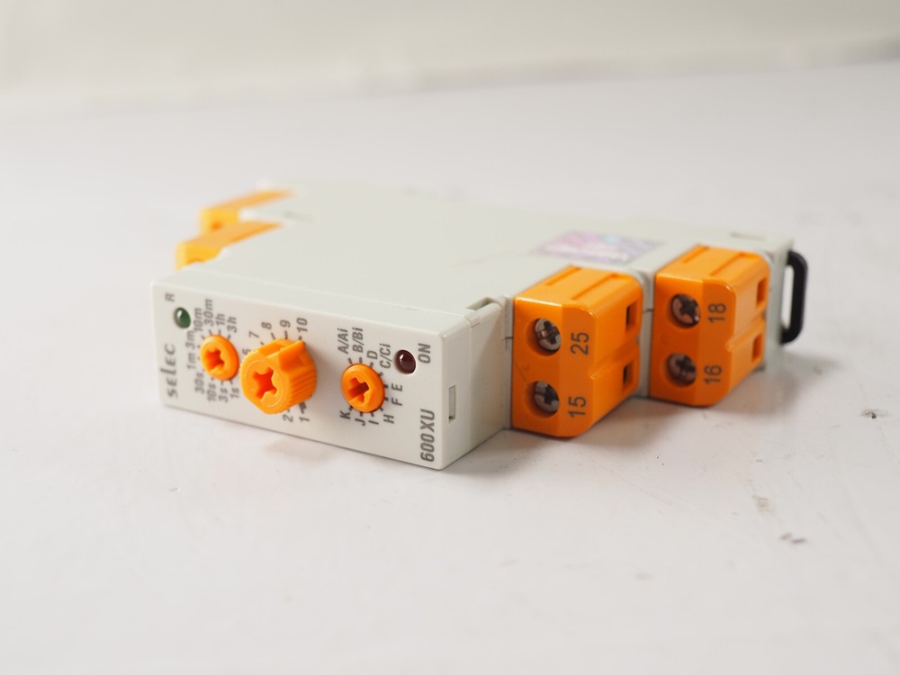 Selec Controls 600XU-A-1-CU 17.5mm DIN Rail Timer Analog