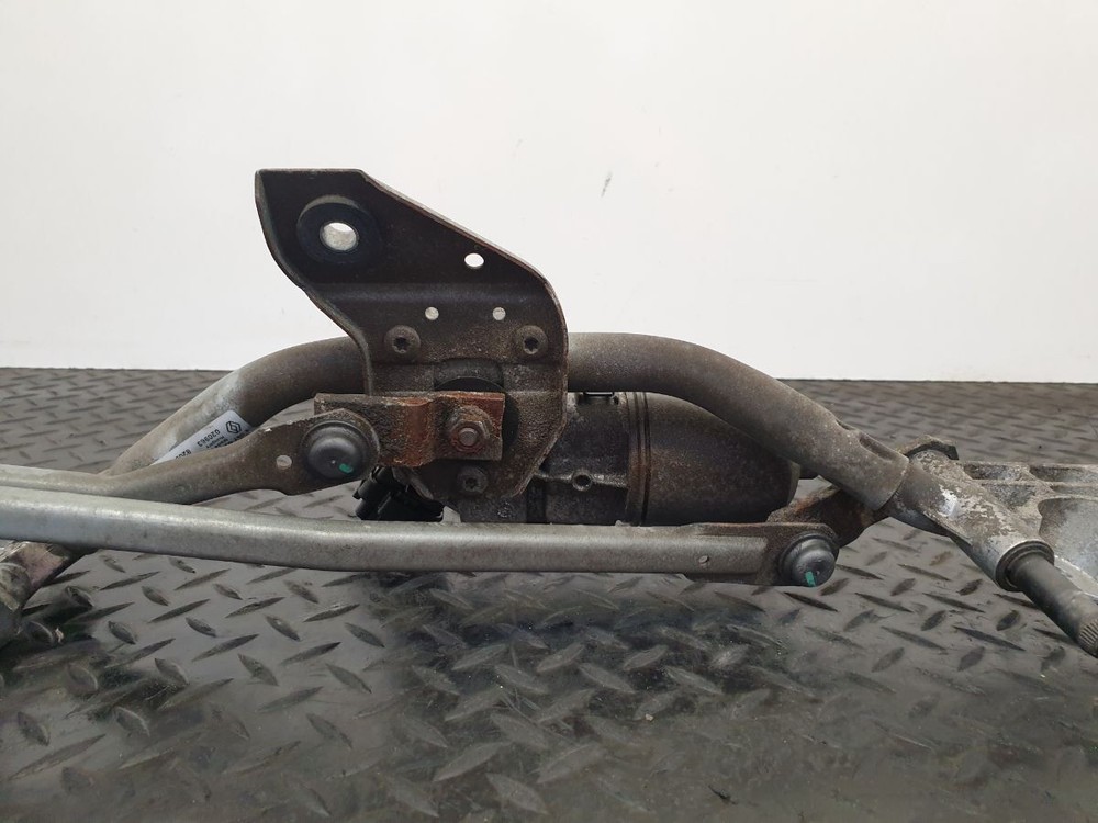 Renault Twingo Mk2 2014 Wiper Motor Front & Linkage