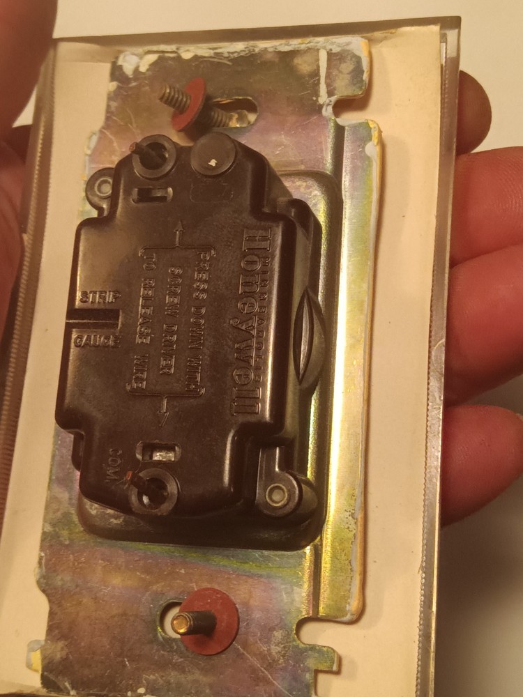 Vintage 1950s/60s Honeywell Single Pole Push Button Light Switch