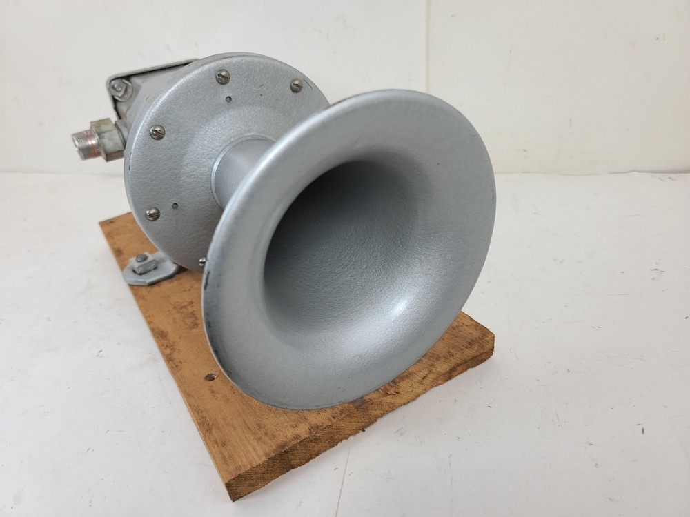 Thomas Ind. Benjamin Products Electrical Horn KM-8170