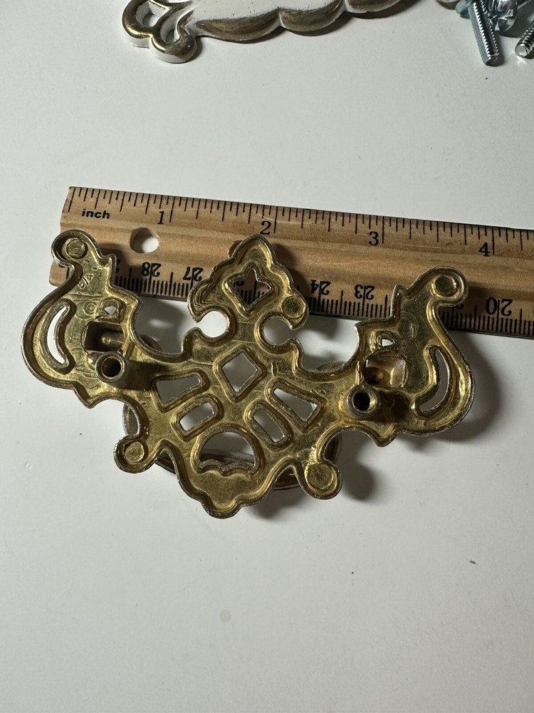 BPC10427 Drawer DROP BAIL Pull Handle (15) & BPC18032 Knob & Back Plate (4)