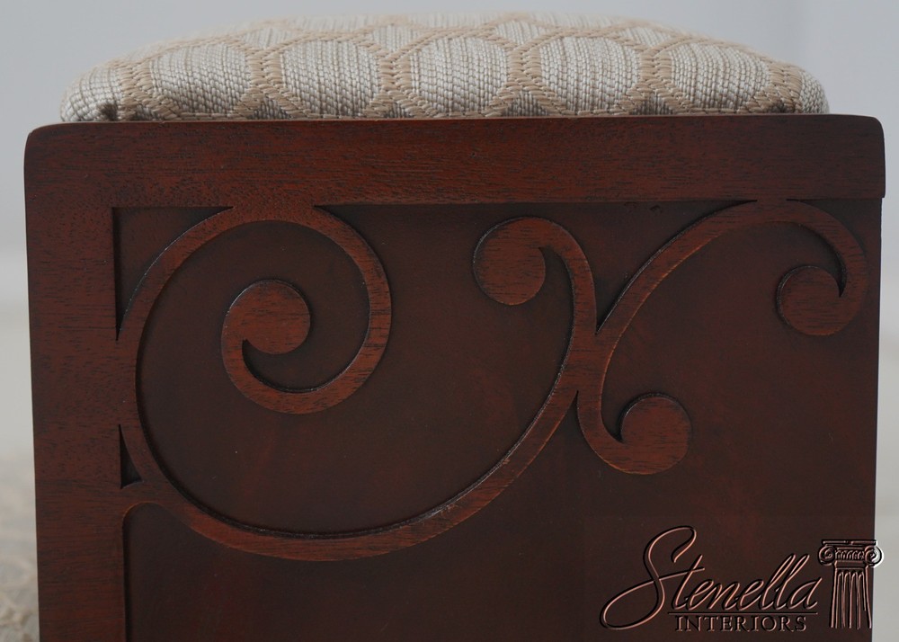 69512: Chippendale Style Mahogany Bedsteps