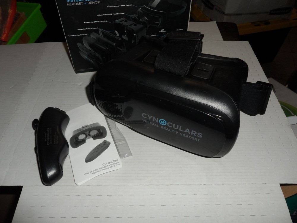 Cynoculars Virtual Reality Headset & Remote Untested