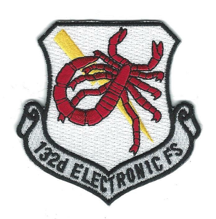 VAQ-132 'SCORPIONS' "132d ELECTRONICS FS"(WHITE) patch