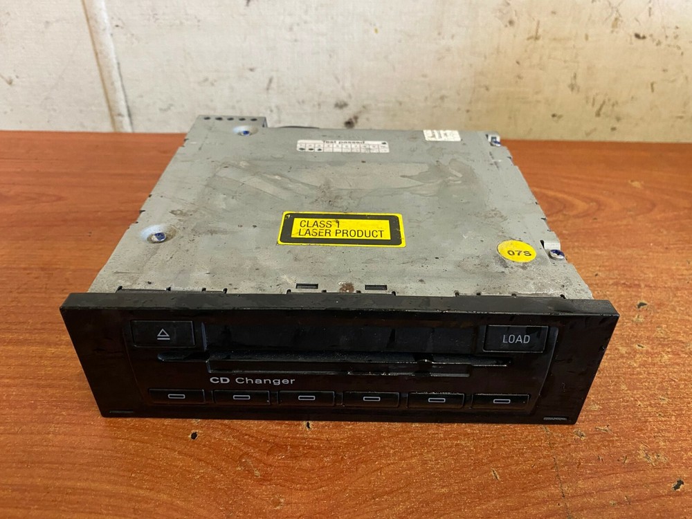 SKODA OCTAVIA 2008 MK2 CD DISK MULTI CHANGER 1Z0035111A