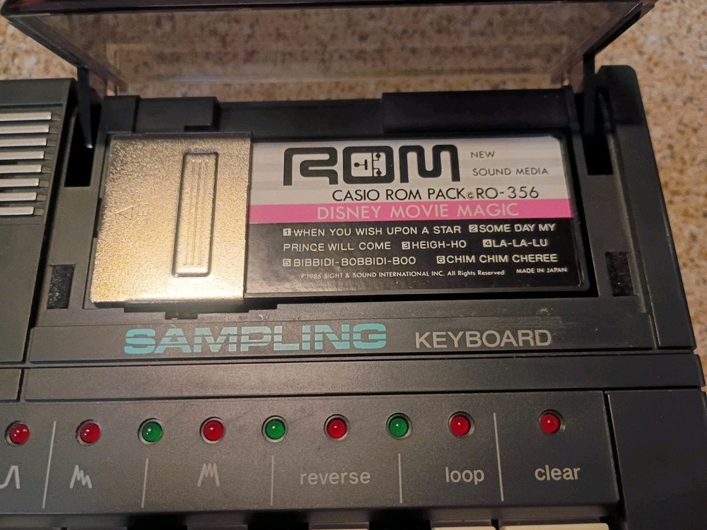 Casio SK-8 Sampling Keyboard with ROM Pack 356 Disney
