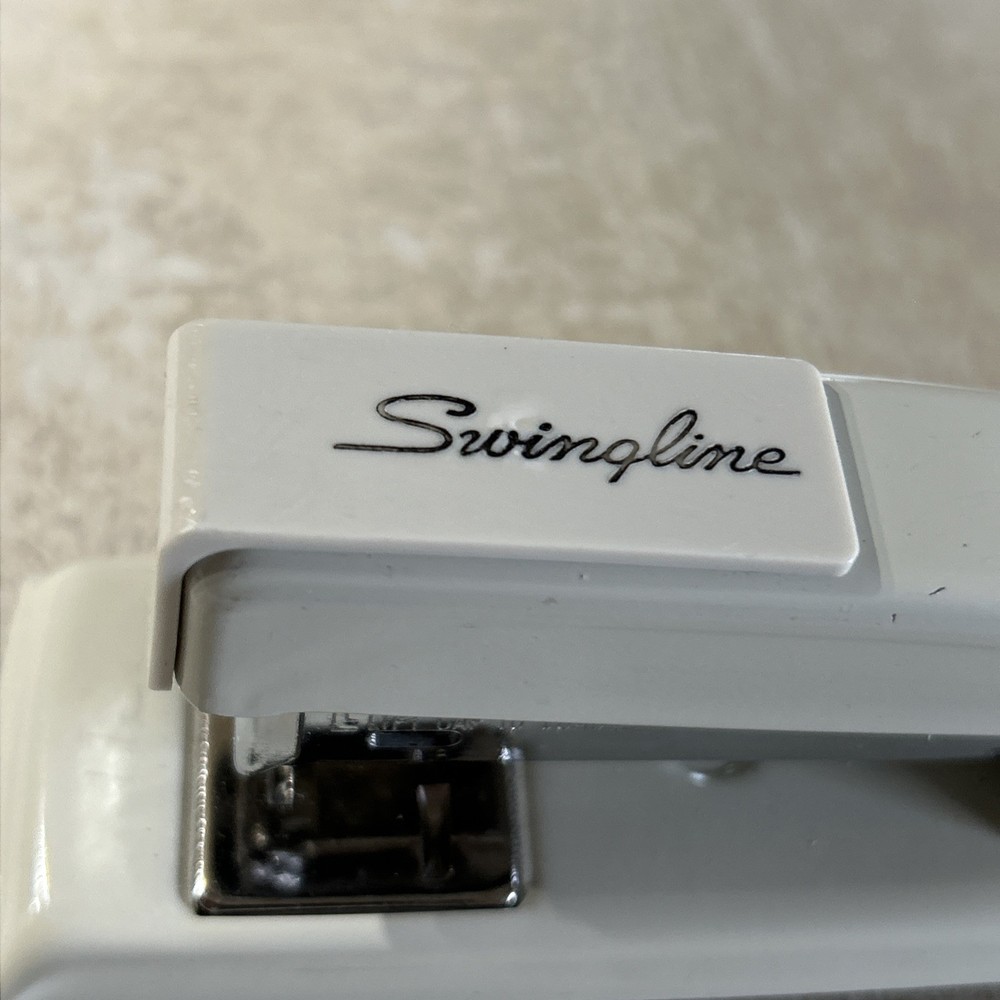 Vintage Swingline Stapler Model 711 5" Mini White/Off White