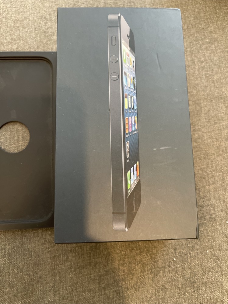 Apple iPhone 5 Empty Box, with Inserts  16 GB