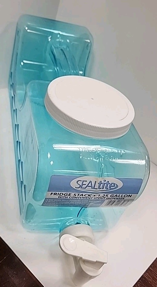 Sealtite Fridge-Stack Plastic Drink Dispenser ~ 5 Quart / 1.25 Gallon ~ New