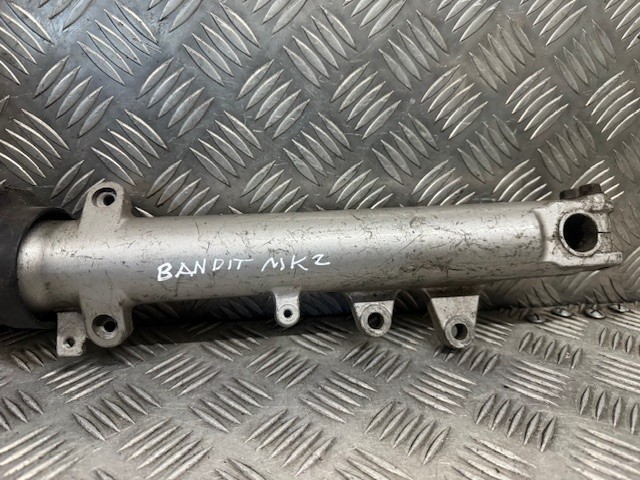 SUZUKI GSF 600 bandit right fork leg 2000