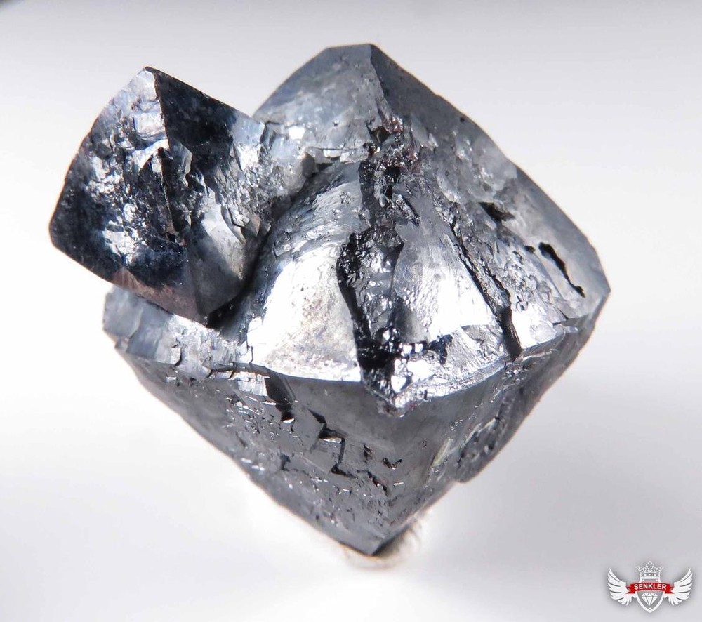 108.62CT. COMPLETE TWINNED CUPRITE - RUSSIA