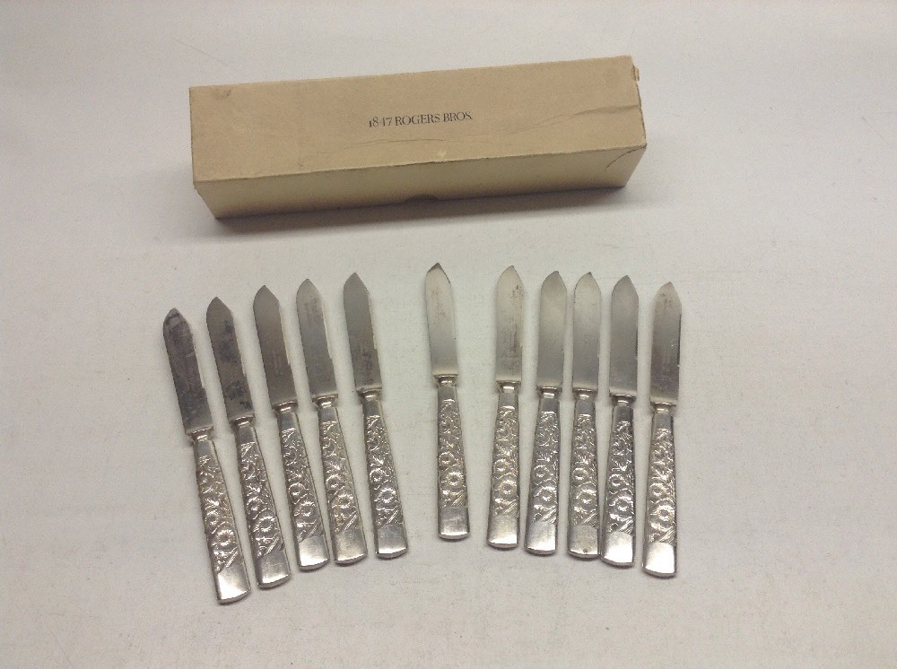 11 Wm Rogers International Magnolia Silverplate Solid Fruit Knives