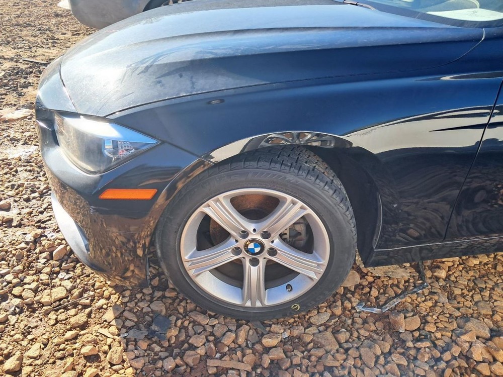 320I 2015 Glove Box 4905900