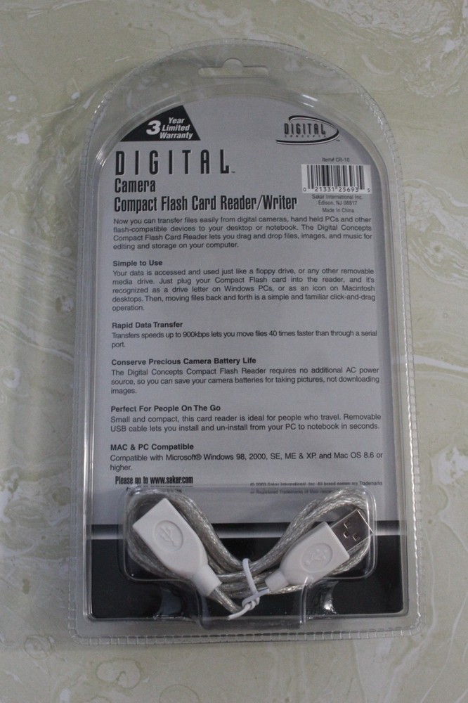 Digital Concepts CR-10 Digital Camera Compact Flash Memory Card Reader / Writer