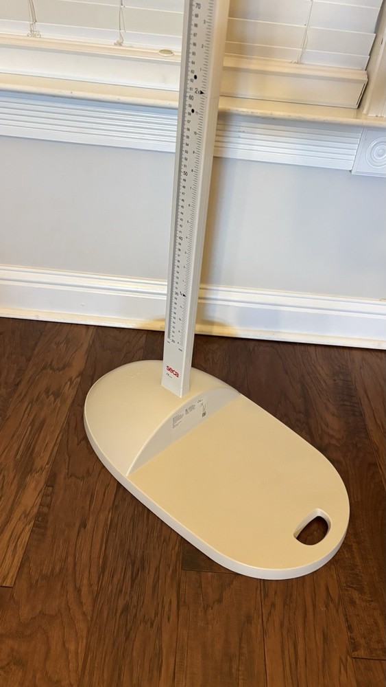 Seca 213 Stadiometer for Mobile Height Measurement