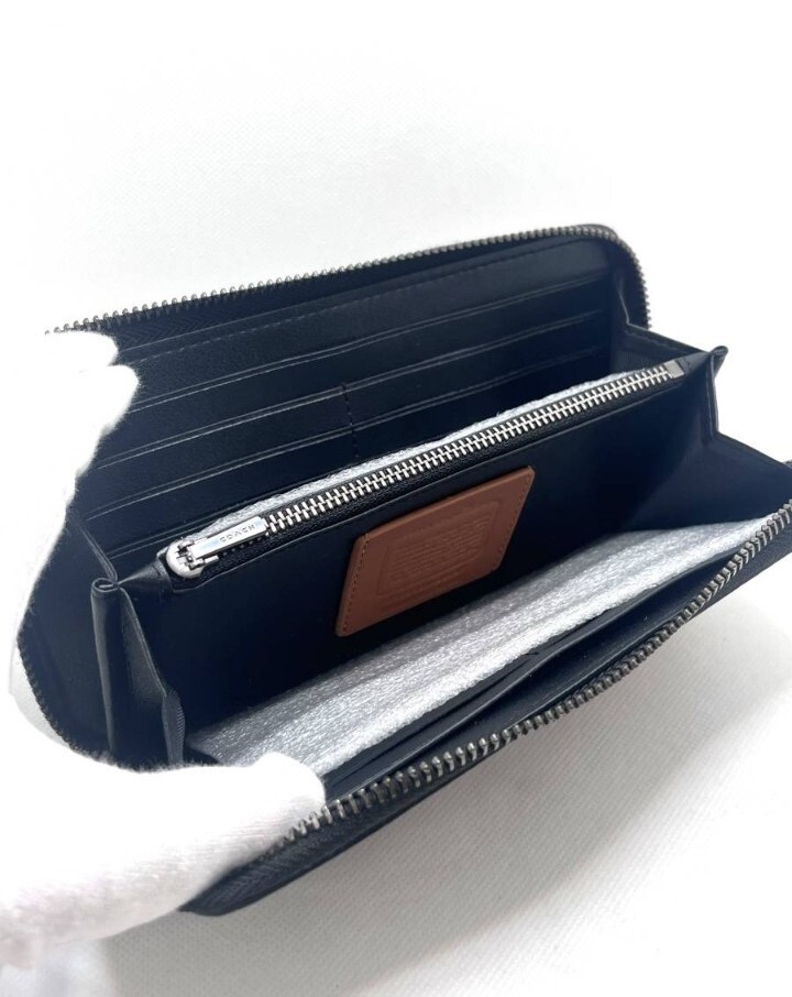 COACH Basquiat Black Long Wallet New