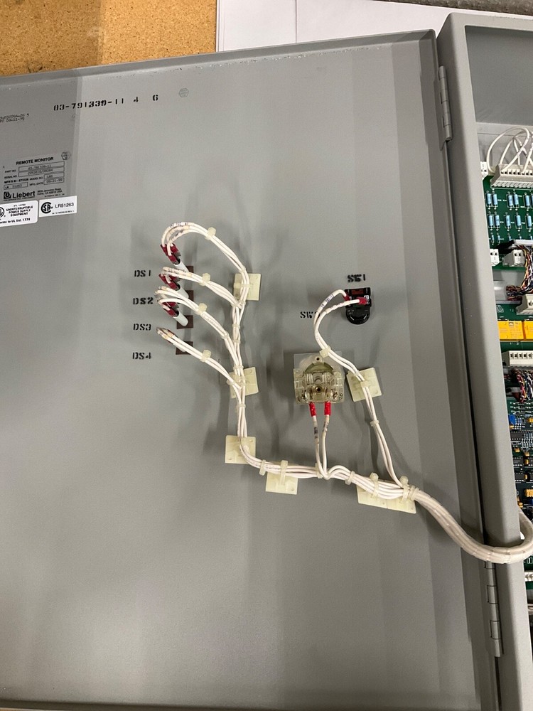 Liebert Extended Load Bus Synchronization Remote Panel (ELBS) 83-791339-11