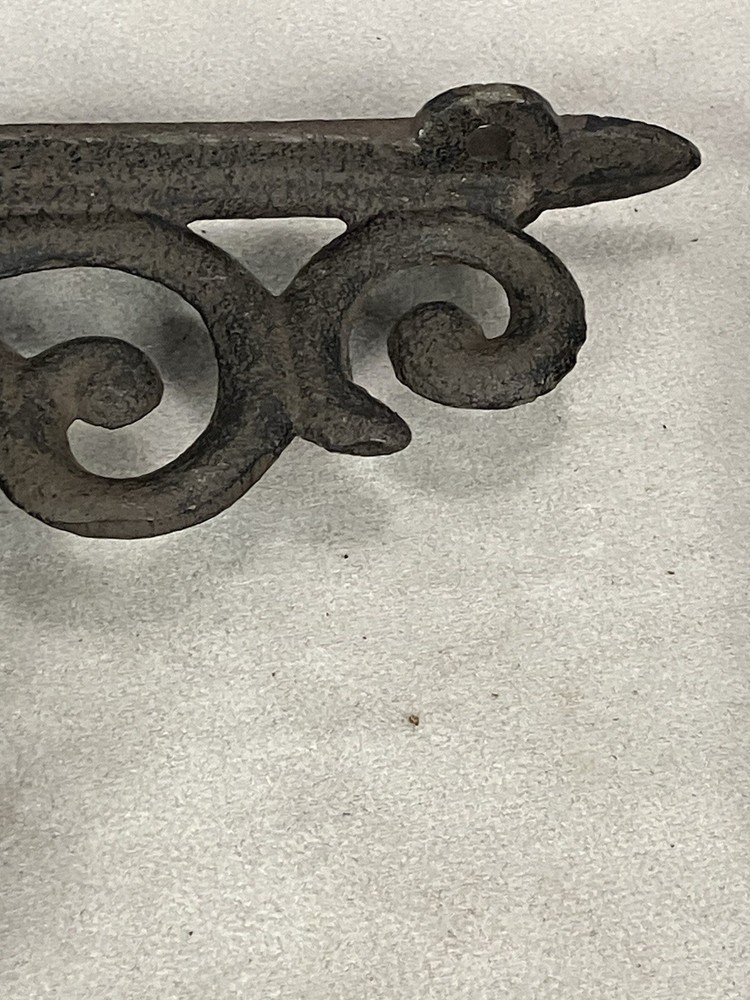 Cast Iron Shelf Bracket Ornate