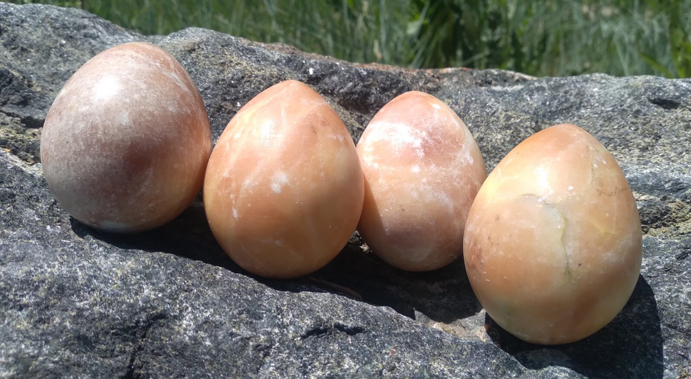 MATTE Peach Cream Marble Stone Egg Easter Orange