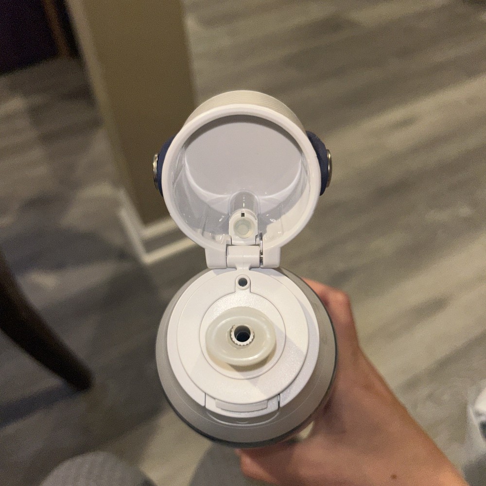 BRITA FILTERING WATER BOTTLE Blue