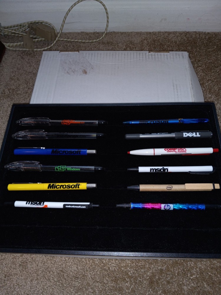 12 Windows, Microsoft And Other Collectable Computer Pens