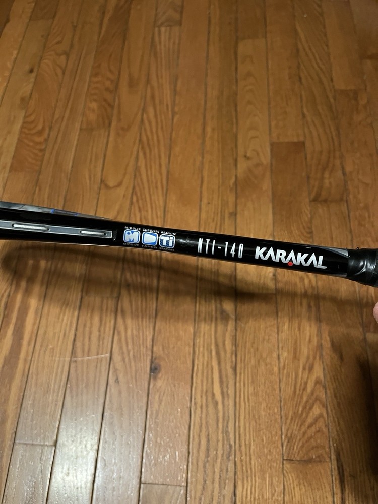Karakal NTI140 Midsize Constant Graphite Squash Racket